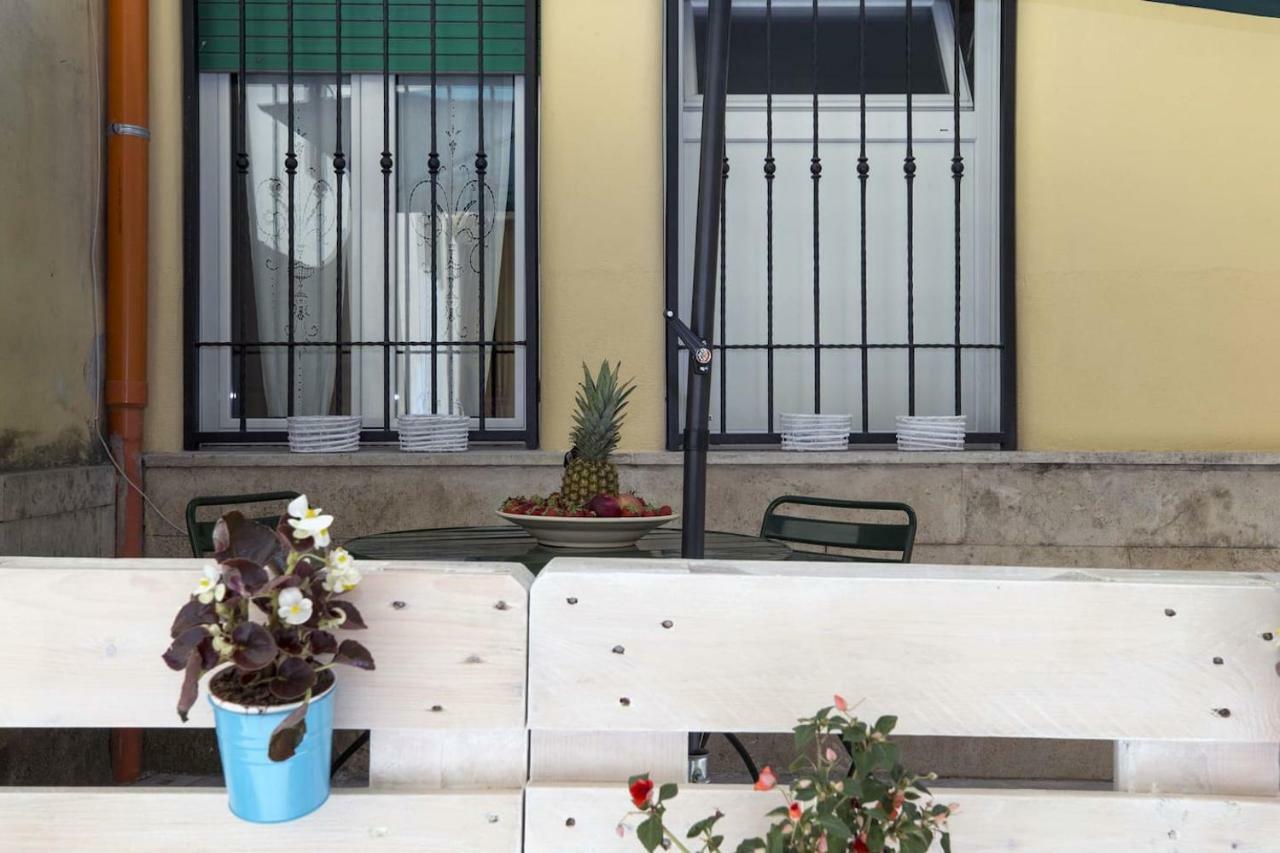 Il Cortiletto Di Via Tuscolana Apartment Roma Exterior foto